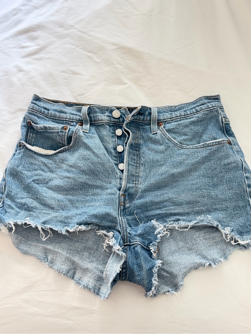 Levis High-Rise Denim Shorts - Light Blue